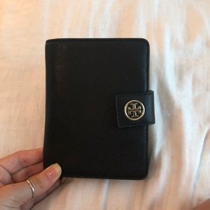 Black Tory burch robinson french fold wallet